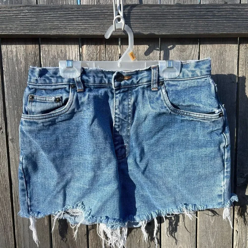 Vintage Bill Blass Jean cutoff shorts size 12